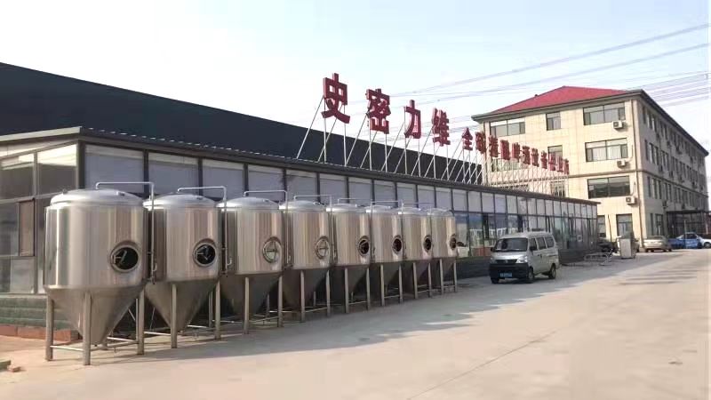 中小型精釀啤酒加工廠日產1萬噸設備